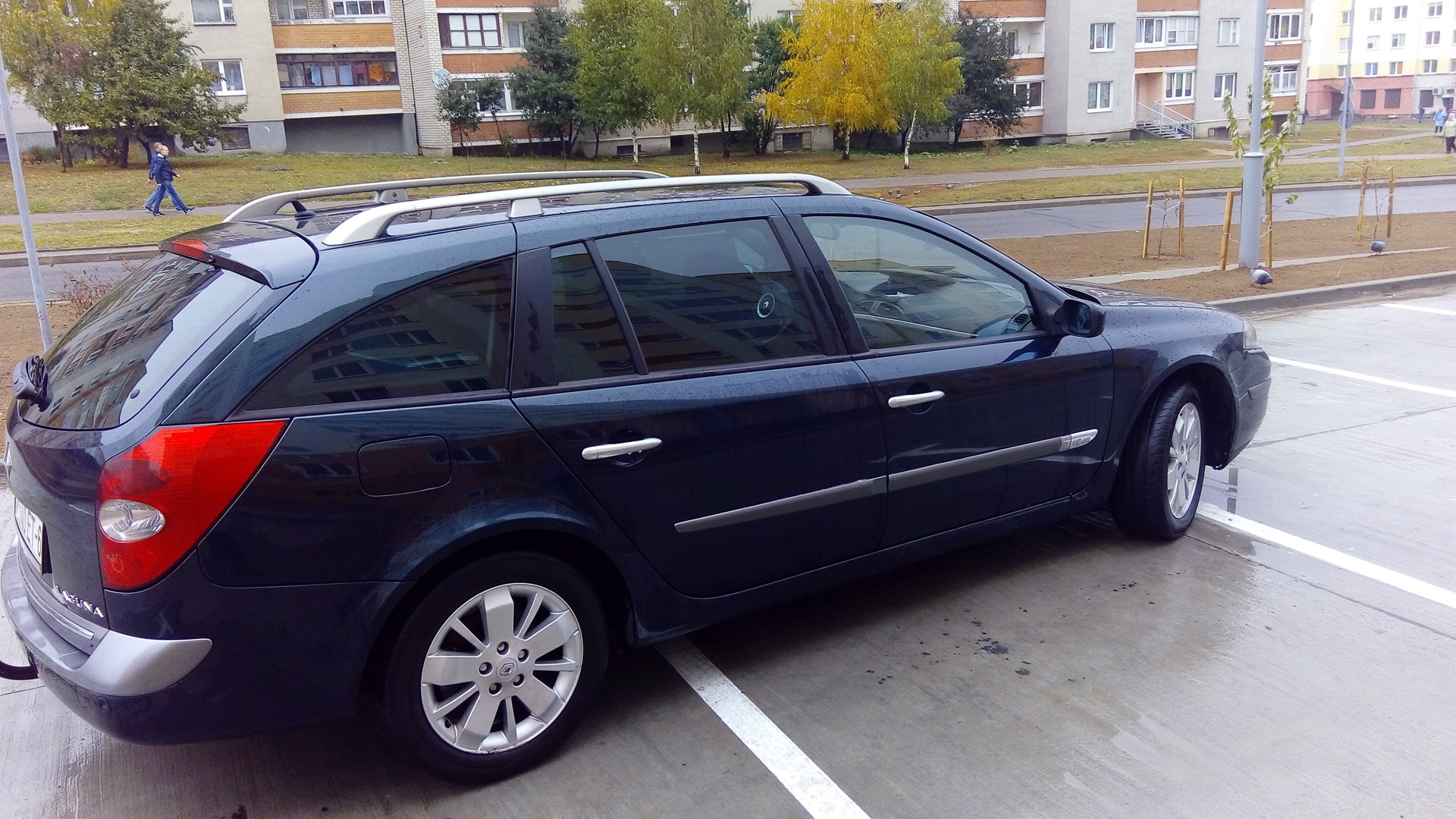 Renault Laguna II 1.9 дизельный 2005 | Темно-зеленый хамелеон на DRIVE2