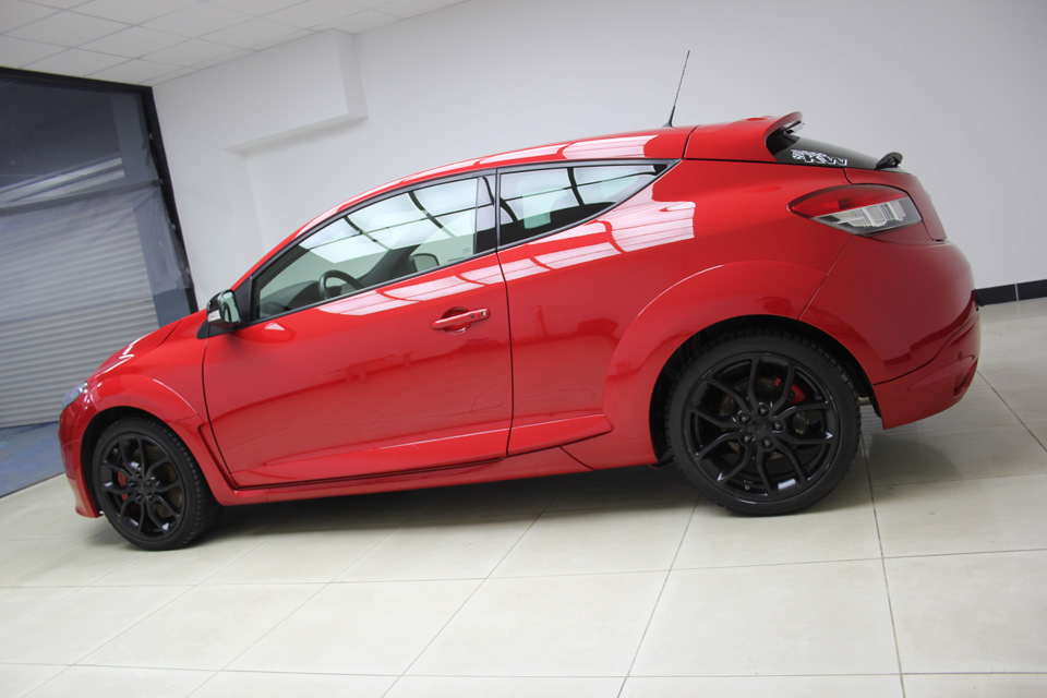 Полировка и защита кузова Renault Megan — AutoSpecStudio на DRIVE2