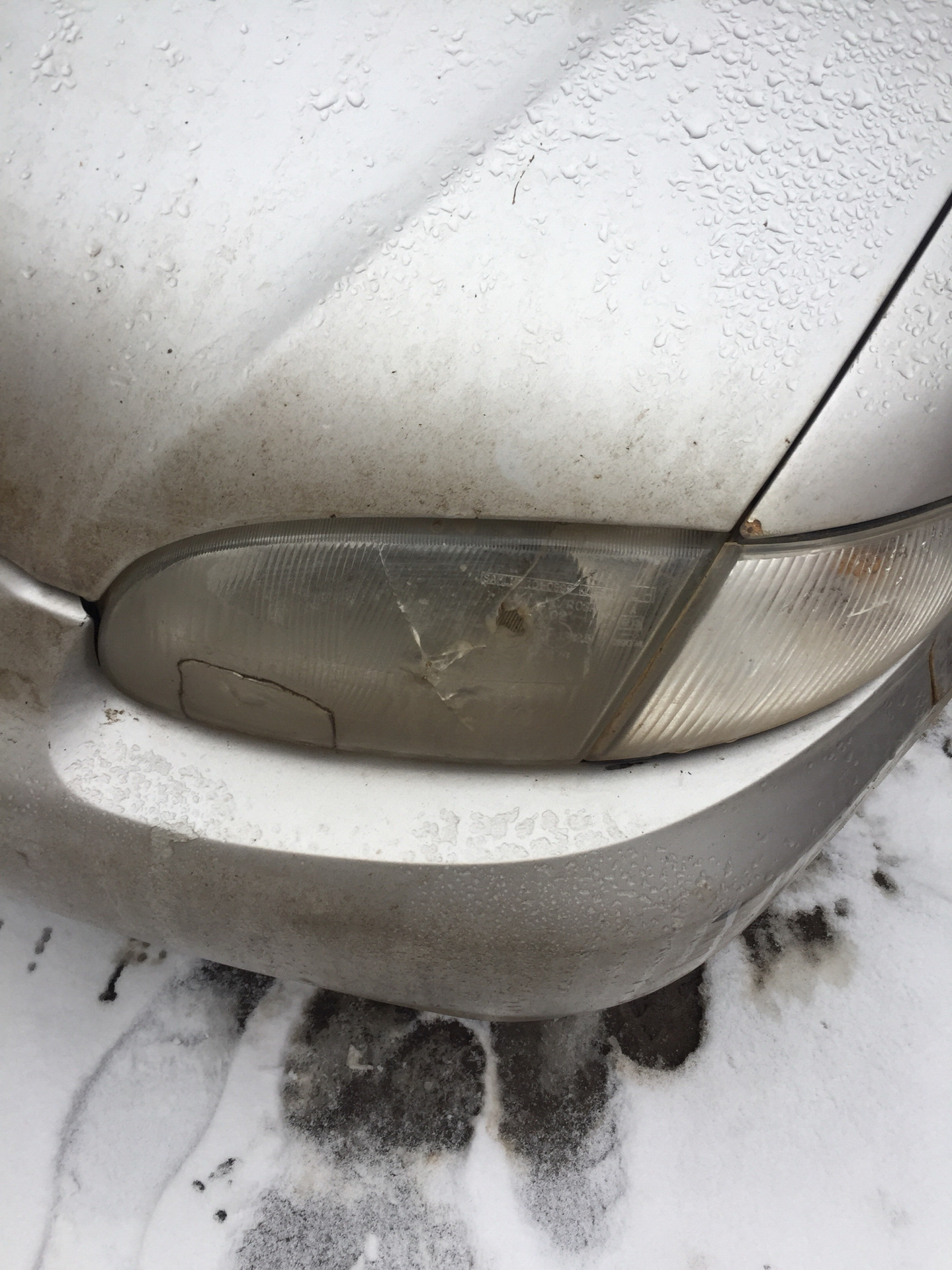 Стекло фары — Hyundai Accent (1G), 1,5 л, 1998 года | расходники | DRIVE2