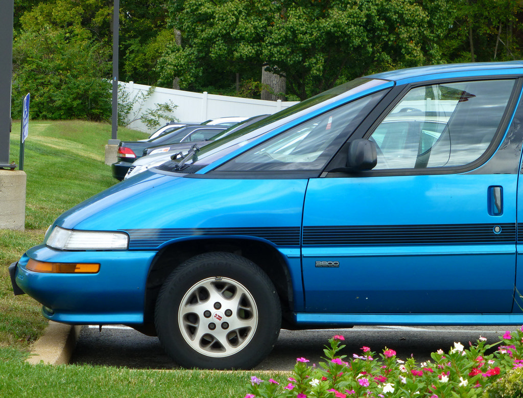 Chevrolet lumina. Шевроле Люмина АПВ. Олдсмобиль Люмина. Шевроле Люмина минивэн 1994. Шевроле Люмина спорт.