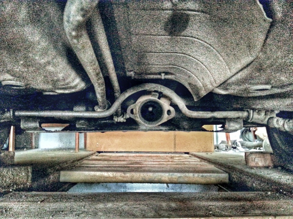 Замена резонатора, снятие катализатора. — Lada 21120, 1,5 л, 2003 года ...