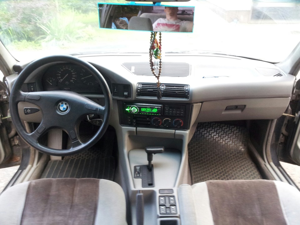 Совсем чуть-чуть о салоне SILBERGRAU — BMW 5 series (E34), 2,5 л, 1991 ...