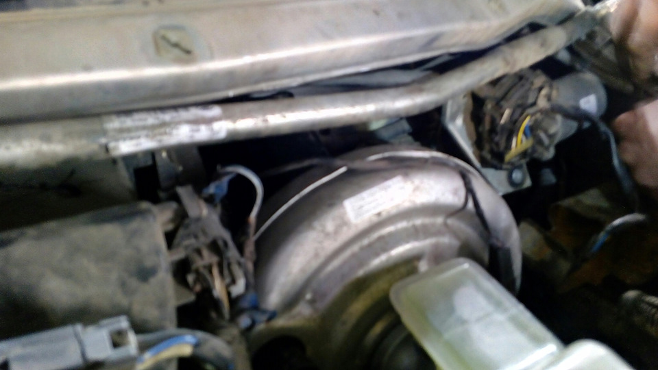 Замена трапеции и моторчика дворников Bosch — Lada Приора хэтчбек, 1,6 ...