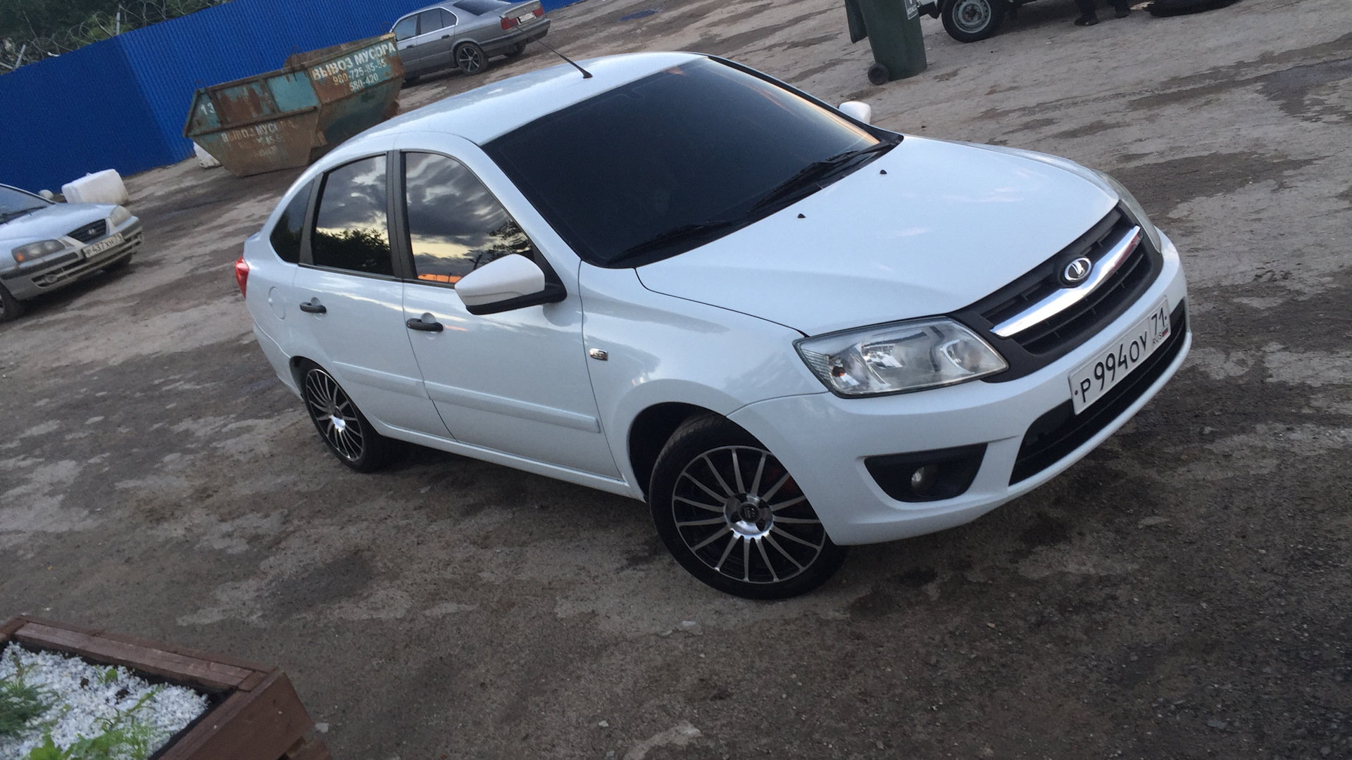 Lada Гранта лифтбек 1.6 бензиновый 2015 | Х6 на DRIVE2