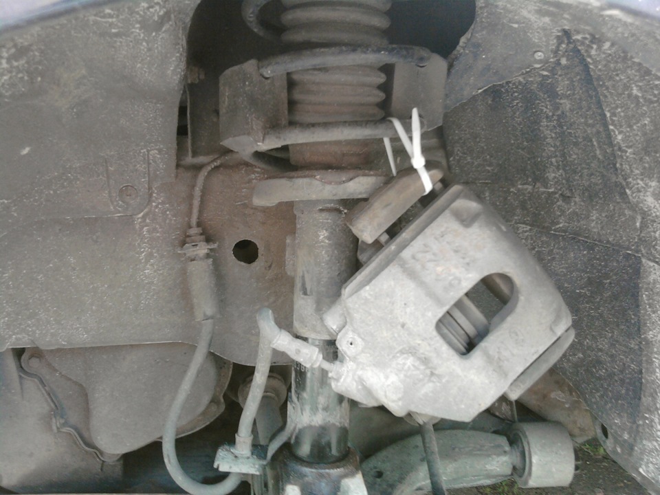 Проблема была в левом переднем ступичном подшипнике. — Ford Fusion, 1,6 ...