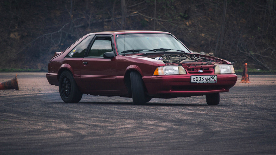 Ford mustang drive2