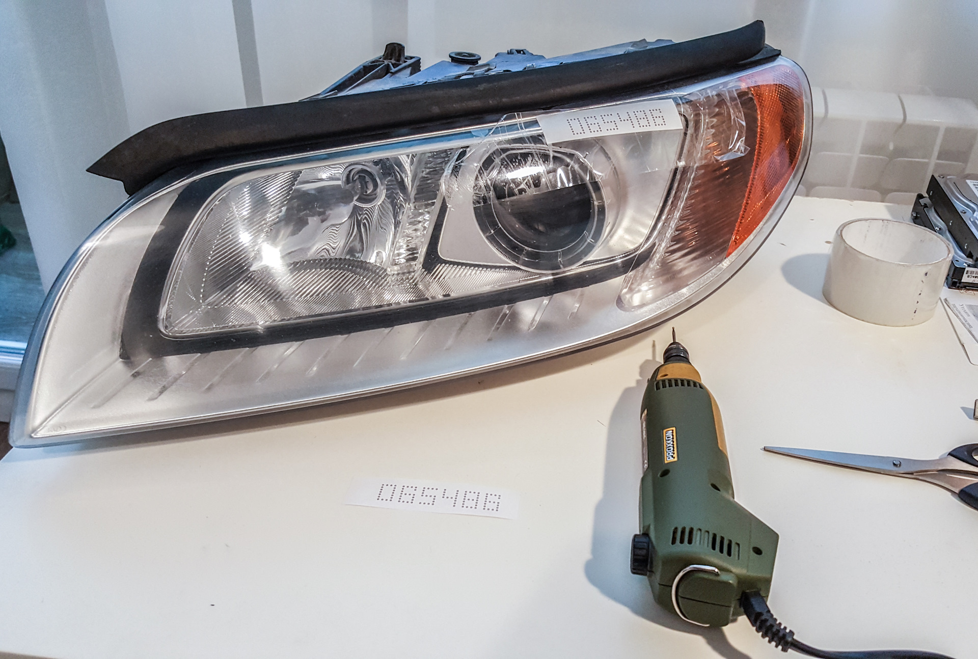 гравировка на фарах. гравировка на линзах фар. гравировка на фарах. лазерная гравировка в фарах. гравировка фар.