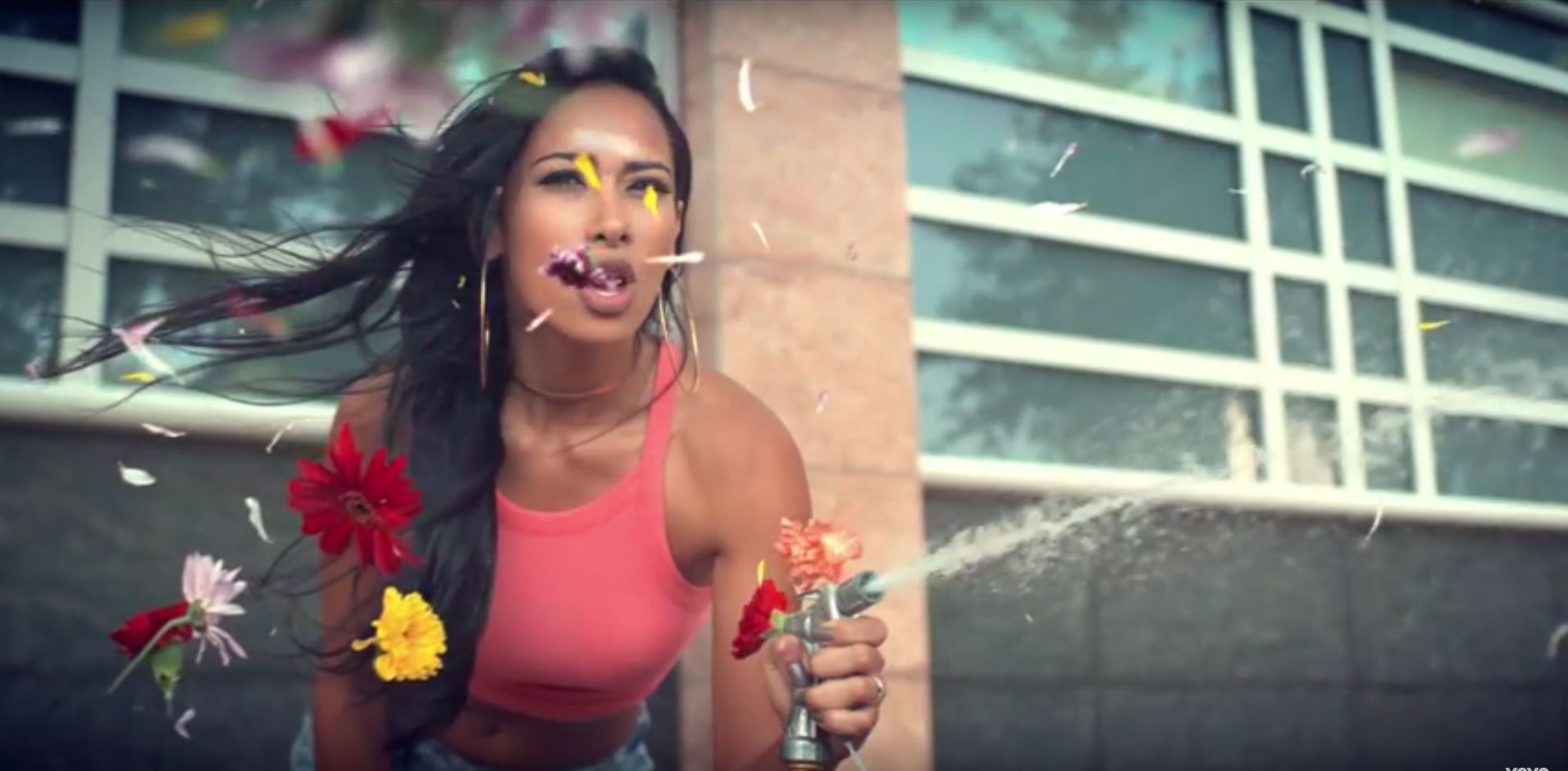 Клипы ремиксы мир клипов. Hands up клип. Клипы ремиксы мир клипов. Нюша выше. Клипы ремиксы мир клипов.