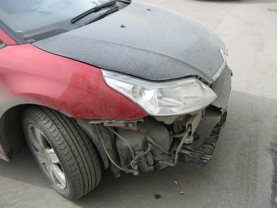 Подготовка бампера к покраске — Citroen C4 (1G), 1,6 л, 2006 года ...