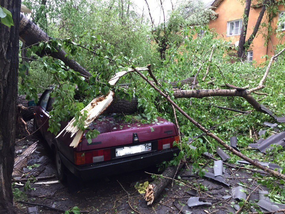 Смерч в нижнем тагиле. Ураган в Нижнем Тагиле. Ураган в Тагиле.