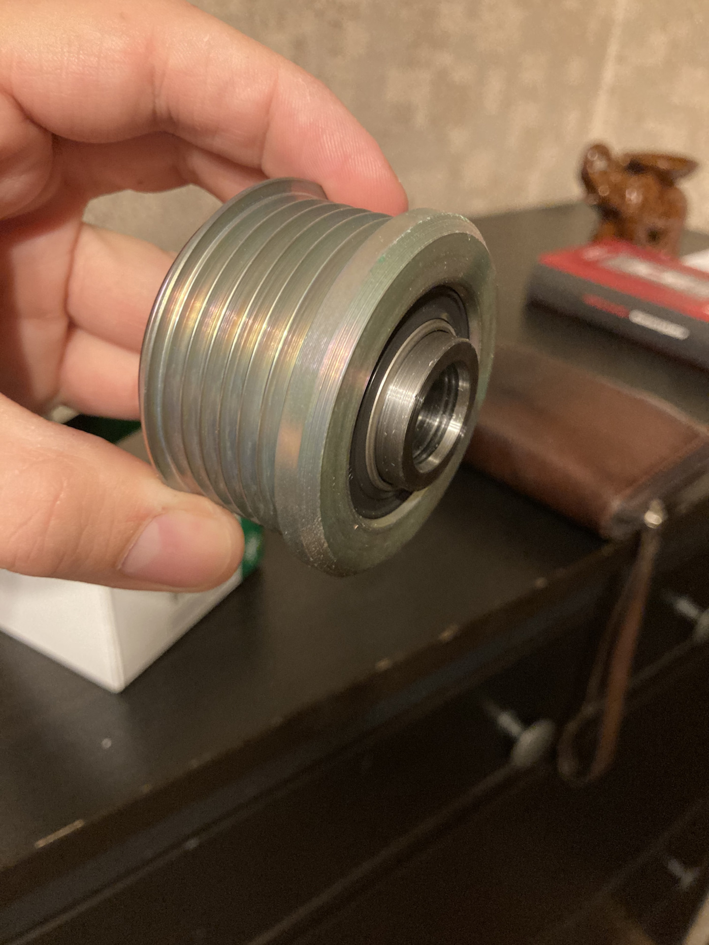 Обгонная муфта генератора пежо 308. Шкив генератора форд мондео 5. 1204177 обгонная муфта генератора. 8-2. 079903341f.