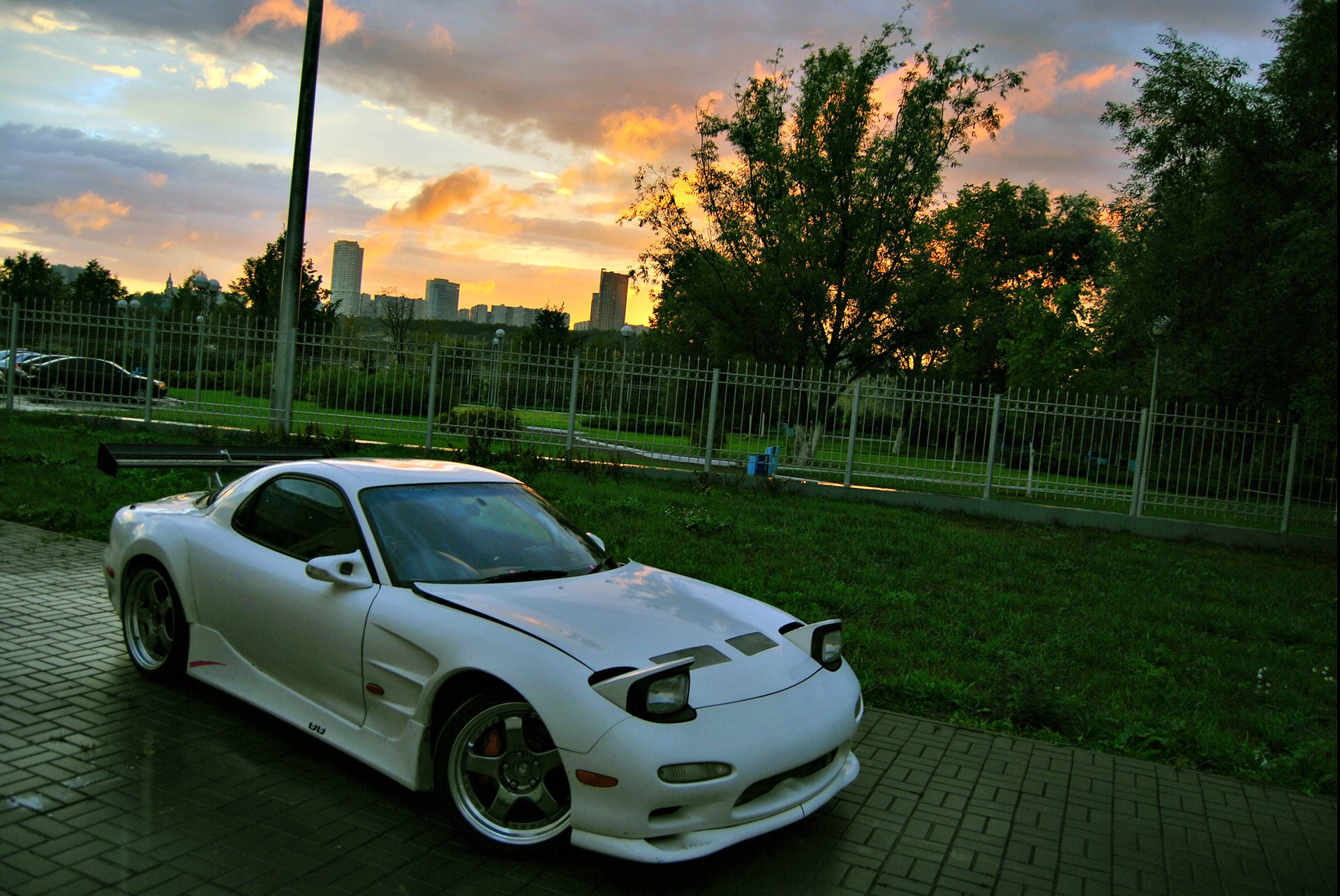 Mazda RX 7 FD красная