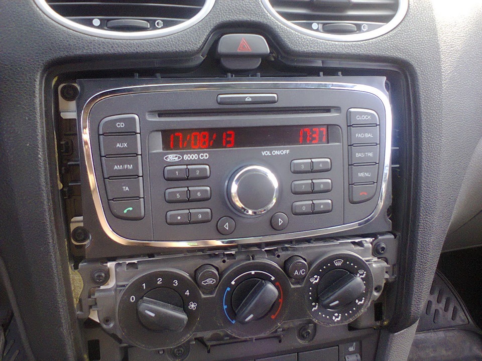 Магнитофон форд фокус. Фокус 2 магнитола 2. Аудиосистема Форд фокус 2. Магнитола Форд фокус 2 6000cd. Штатная магнитола Форд фокус 2.