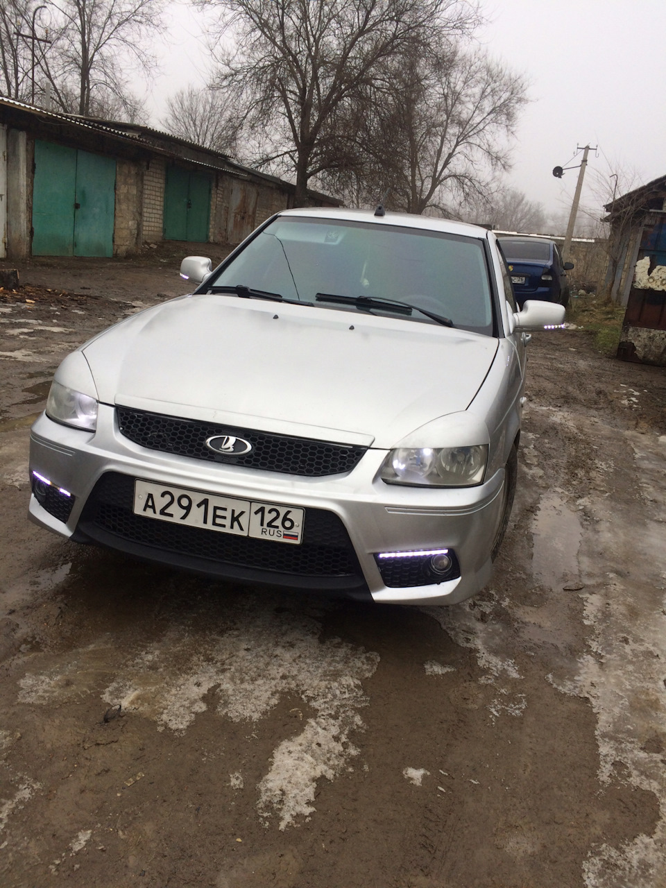 Другой бампер — Lada Приора хэтчбек, 1,6 л, 2009 года | стайлинг | DRIVE2
