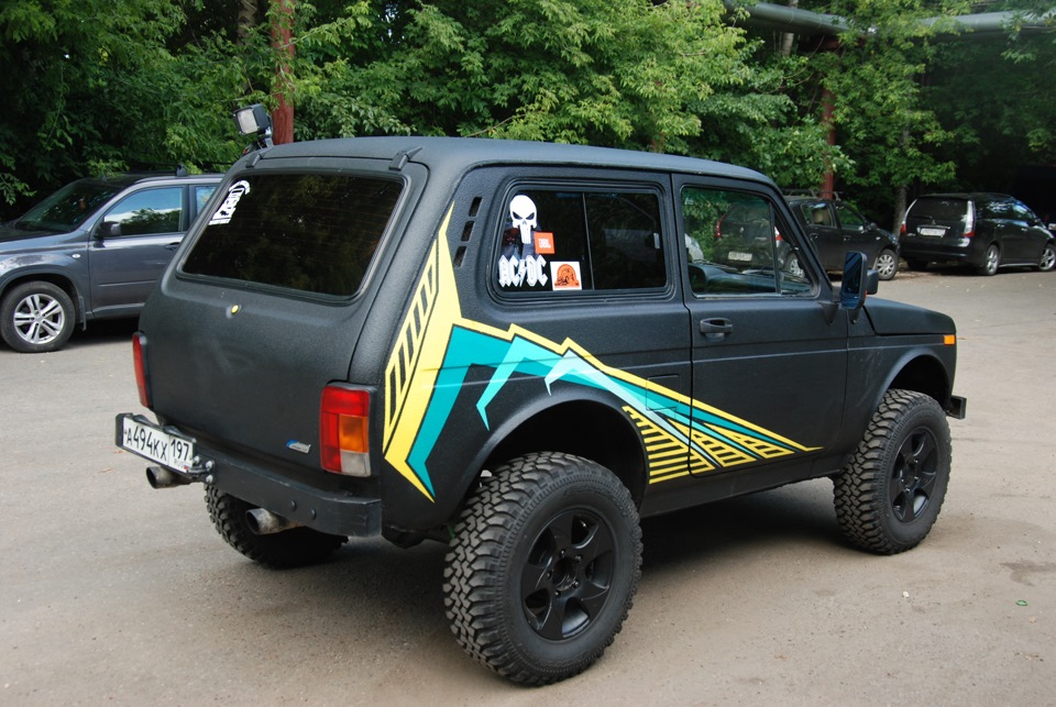 Нива спорт. Лада Нива спорт. Нива 3d Legend и Lada Niva триала. Нива спорт 1.8. Нива триал трёх дверка.