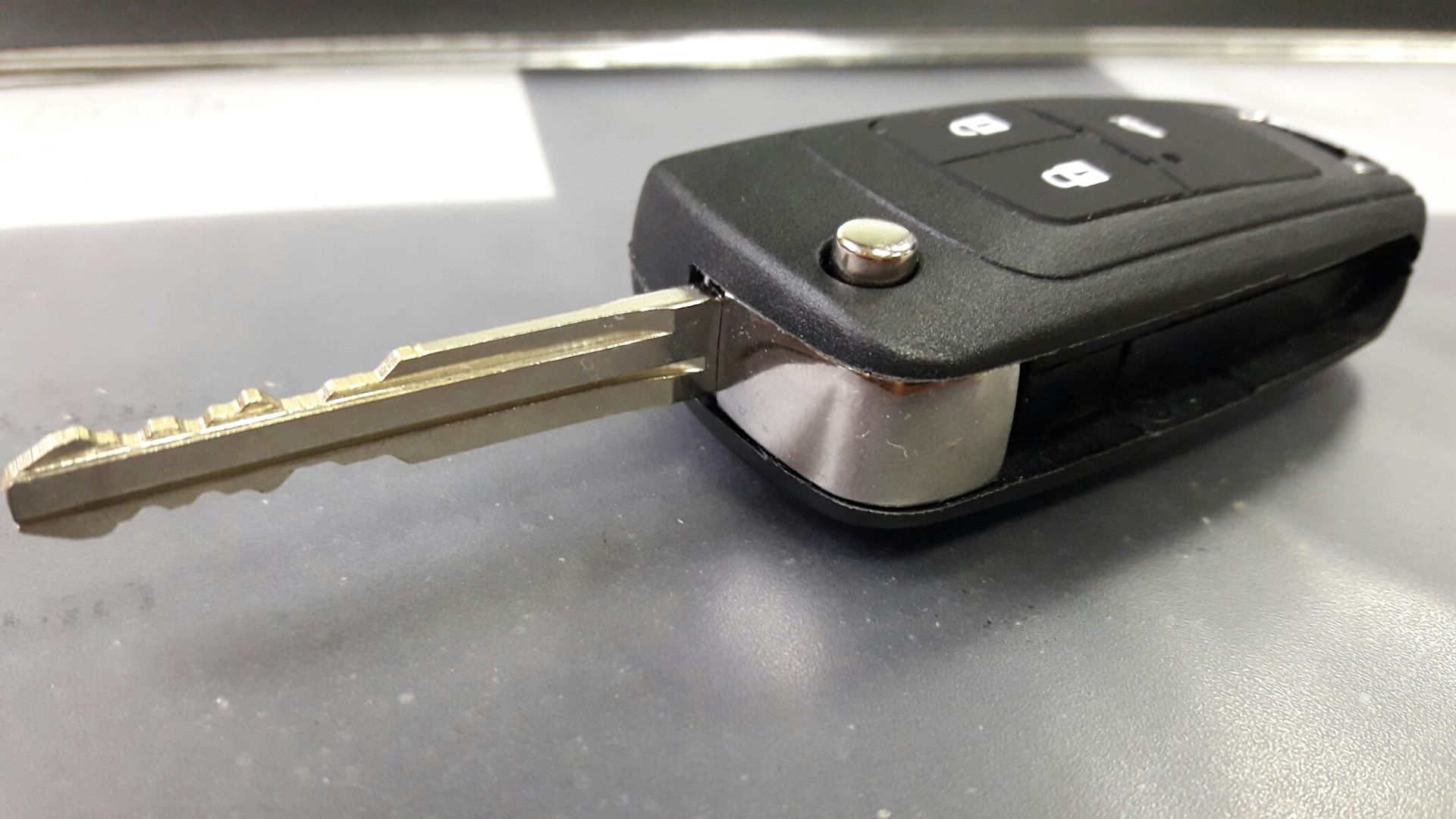 Ключ Тойота Камри 2012
