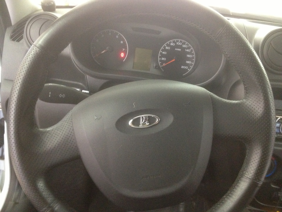Оплетка руля — Lada Гранта (1G), 1,6 л, 2012 года | тюнинг | DRIVE2