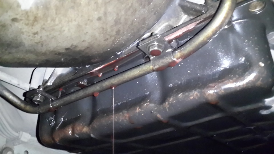 Погнул поддон АКПП, утечка! — Nissan Laurel (C35), 2,5 л, 1997 года ...