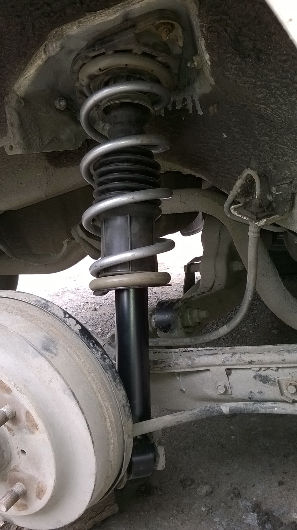 Замена стоек на KYB вкруг, пружины OBK вкруг. — Nissan Sunny (B15), 1,5 ...