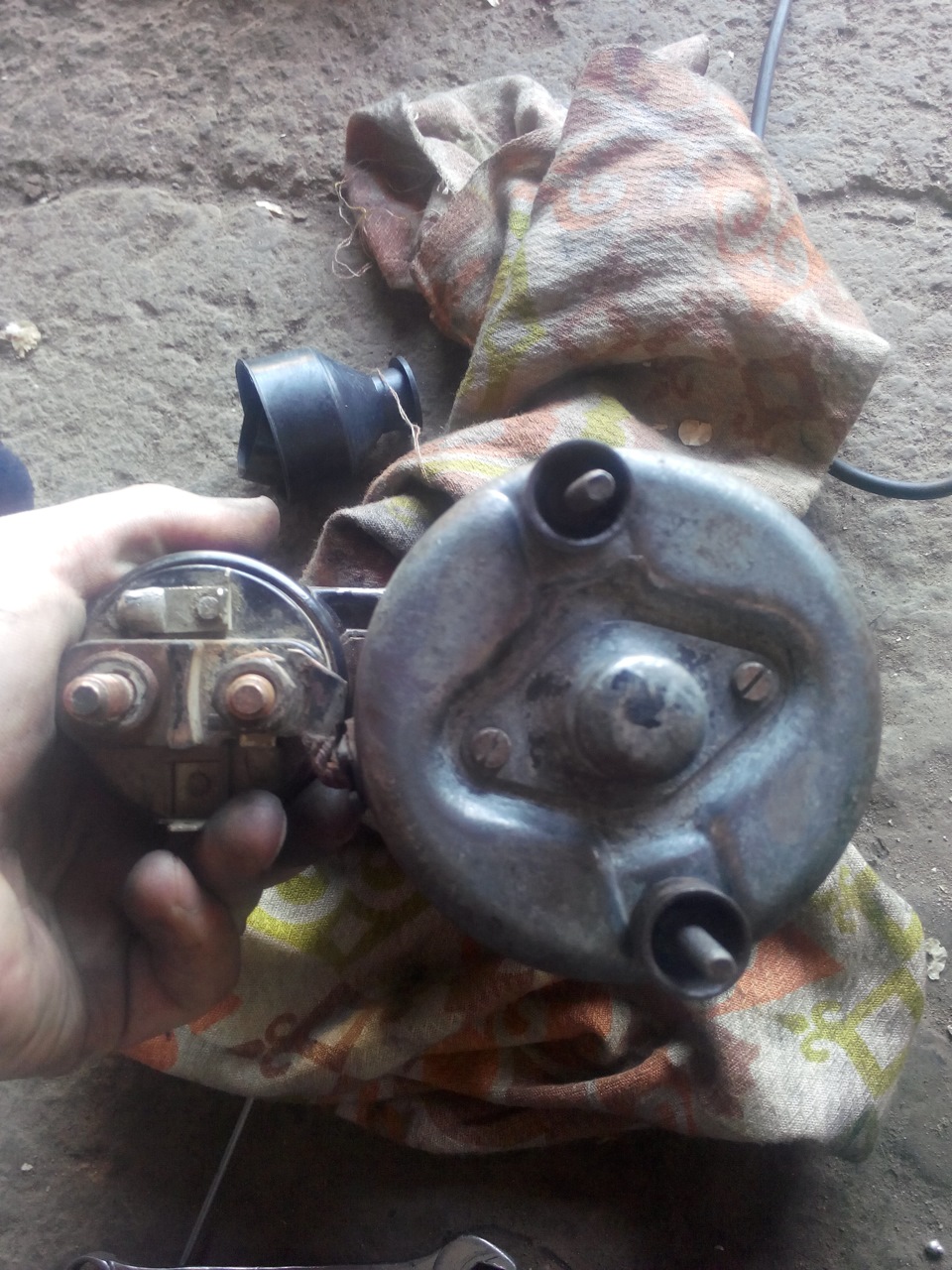 Стартер не маслает, маховик земля брасает) — Audi 80 (B2), 1,8 л, 1984 ...