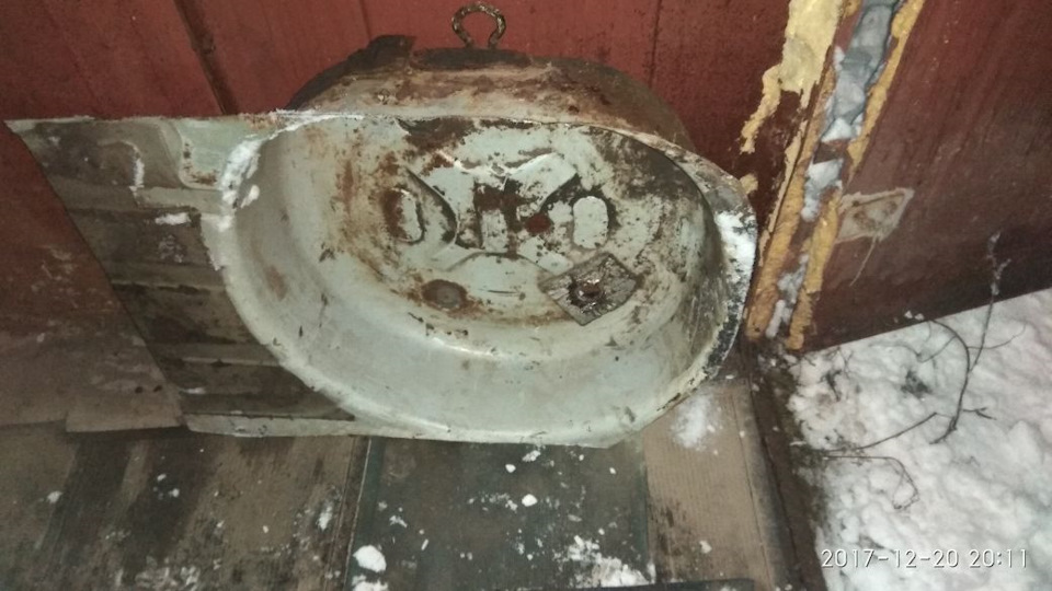 Ниша под запаску — Москвич 2137, 1,5 л., 1976 года | запчасти | DRIVE2