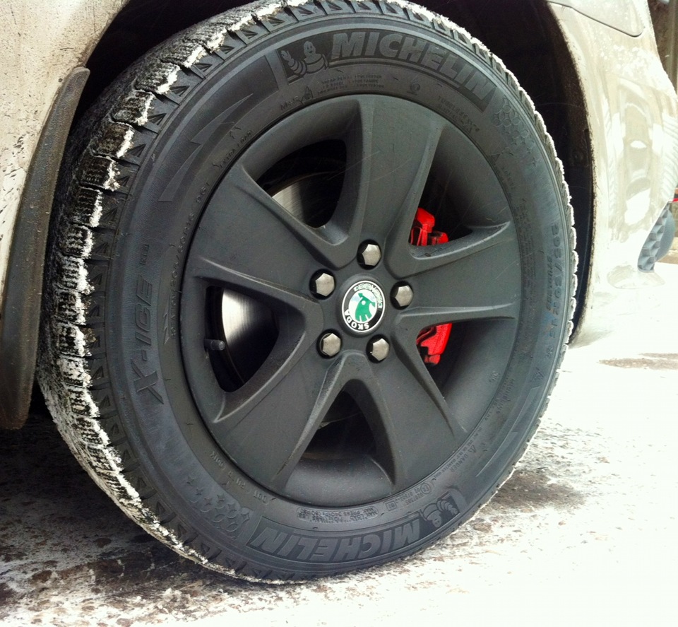 Black 16. Диски crateris r16 Skoda. Шкода Октавия диски crateris r16. Колеса r16 crateris. Диски crateris 16.