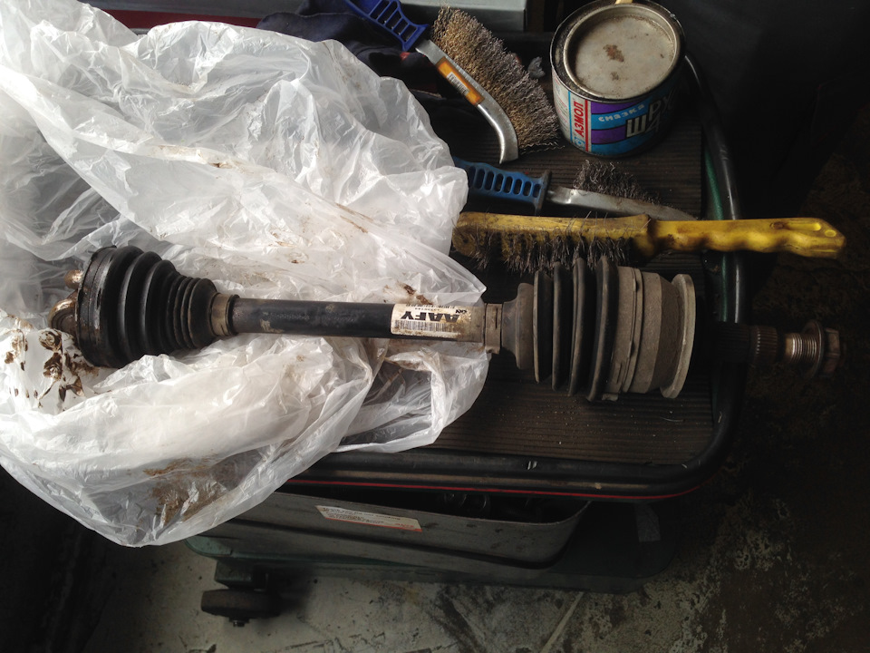 Развалился ШРУС внутренний справа +пром.вал — Opel Astra J, 1,4 л, 2013 ...