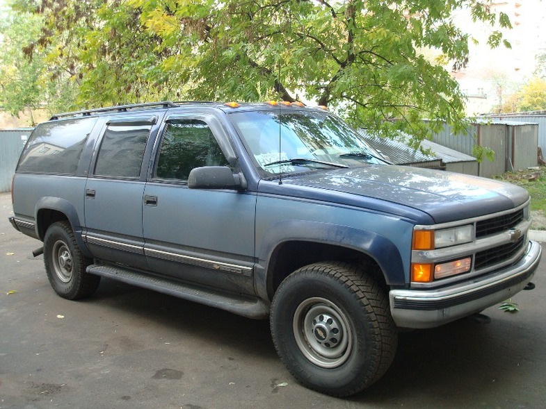 Chevrolet Suburban 9g