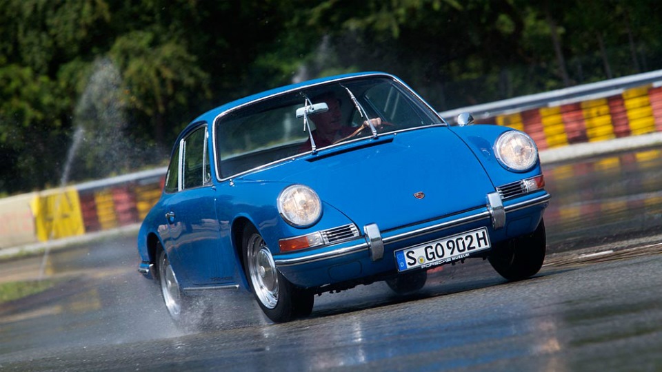 Porsche и Pirelli сделали современные шины для классических спорткаров ...