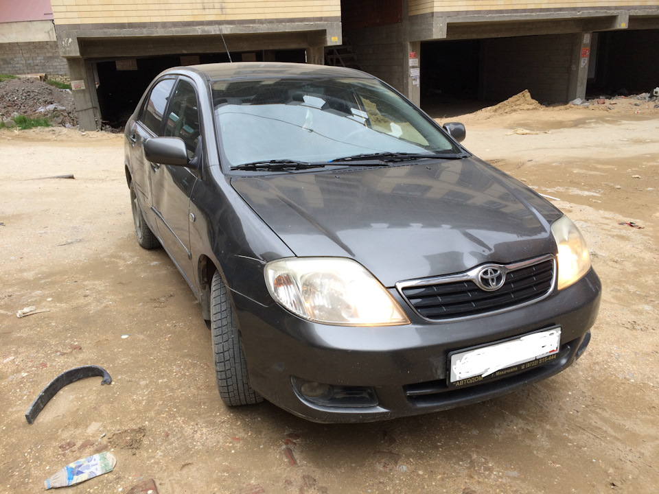 Corolla E-120 (4zz-fe, 1.4). Нужно заменить ролик натяжителя ремня ...