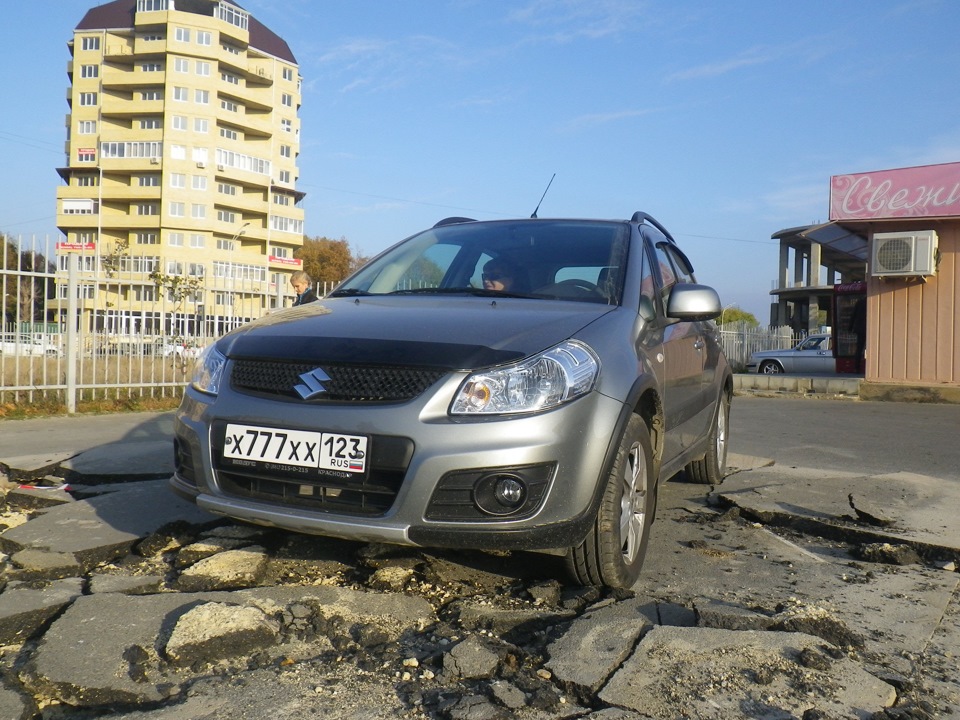 120 кобыл в буквальном смысле срывают асфальт;-) — Suzuki SX4 (1G)