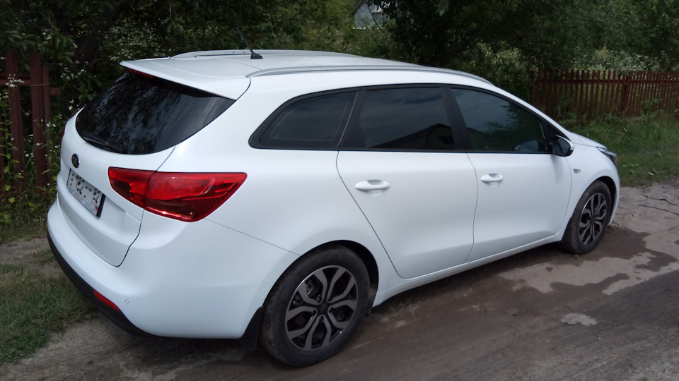 Фото в бортжурнале KIA Ceed SW (2G)