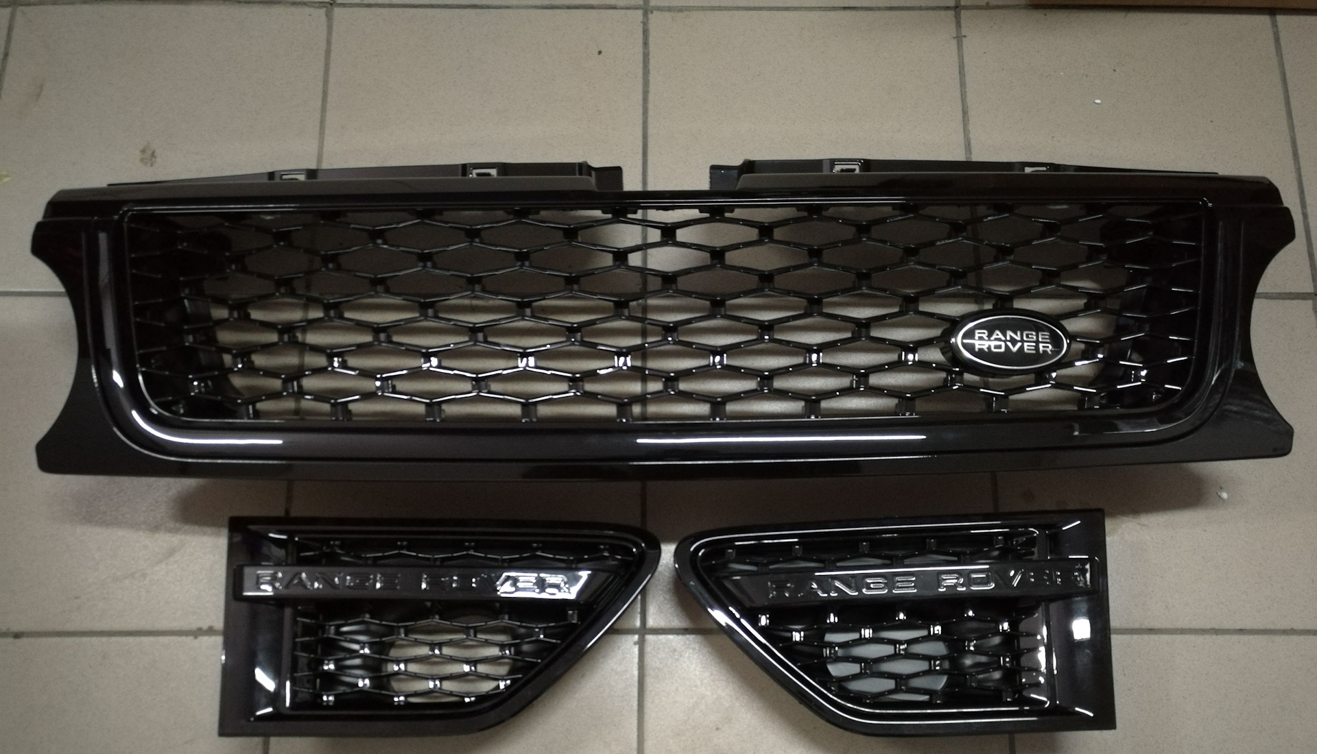 Как снять решетку рендж ровер Решетка радиатора Range Rover Sport Autobiography 2010 - AndrewLR на DRIVE2
