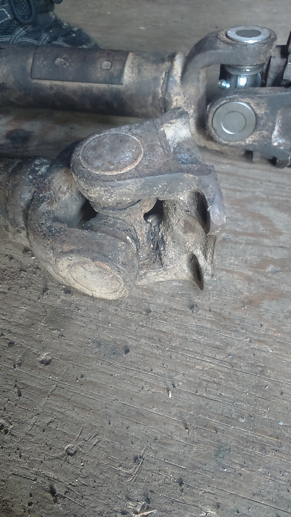 Замена крестовина карданов — УАЗ 31514, 2,4 л, 1996 года | своими ...