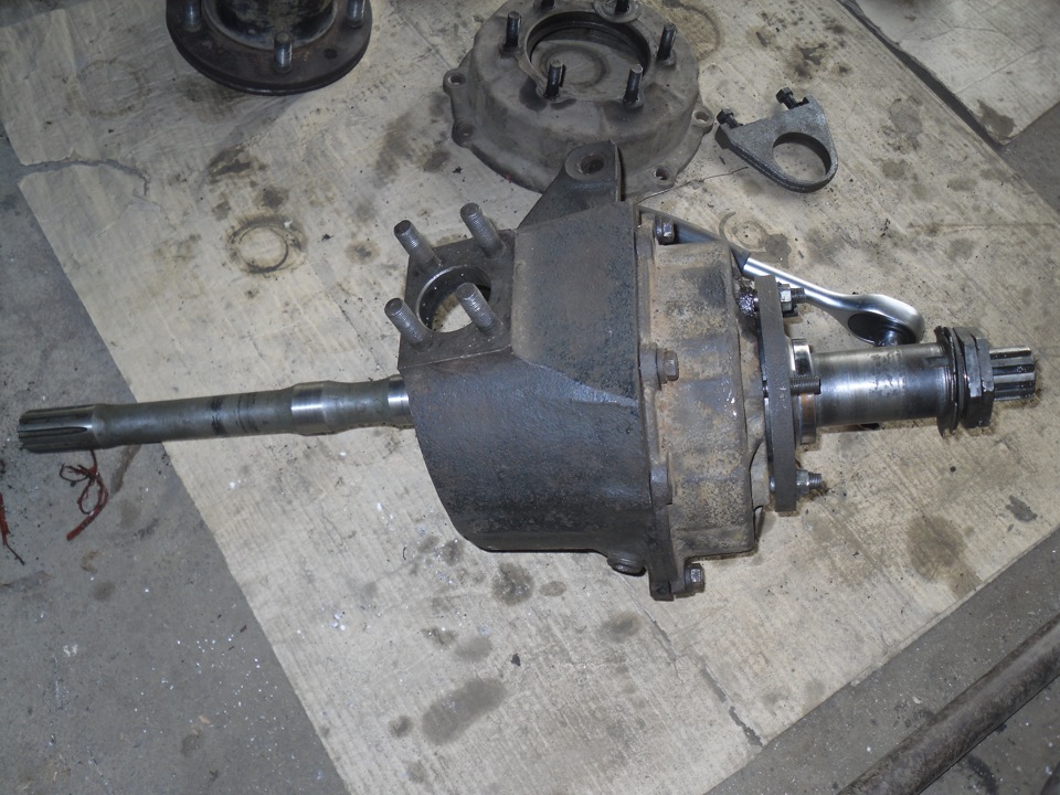 Передний мост. правый бортовой редуктор. — УАЗ 31519, 2,9 л, 2004 года ...