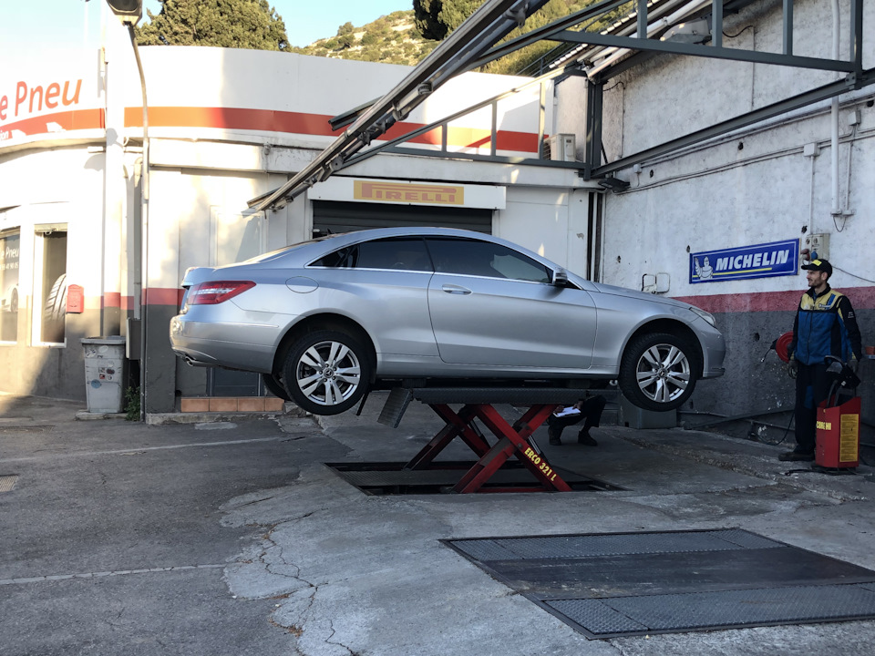 Зима-лето или замена на летние Мокасины от Пирелли — Mercedes-Benz E ...