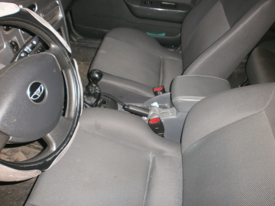 Подлокотник — Daewoo Nexia (N150), 1,6 л, 2010 года | аксессуары | DRIVE2
