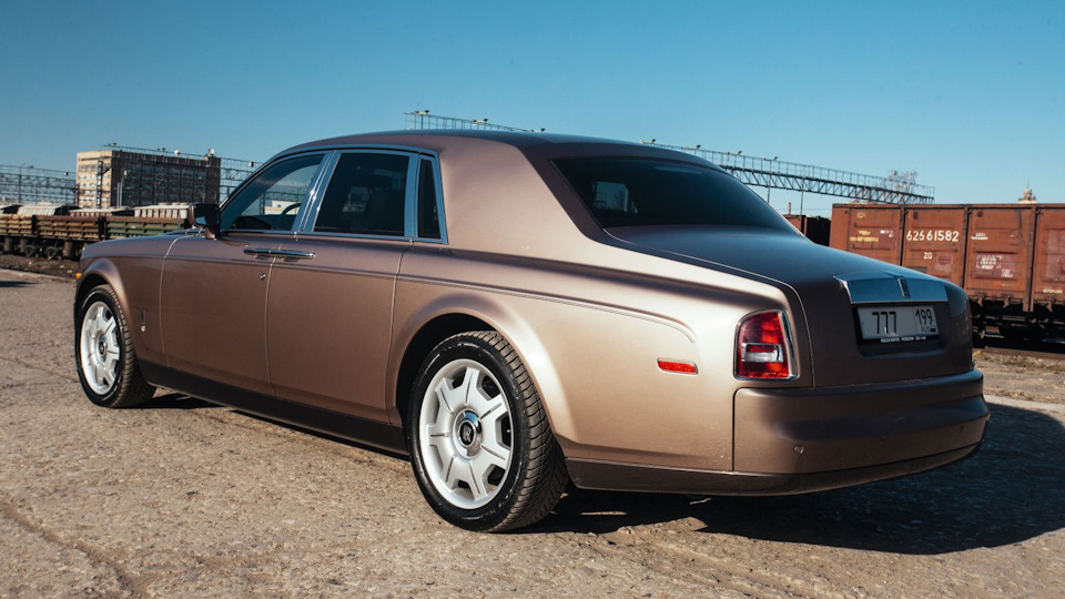 Rolls-Royce Phantom