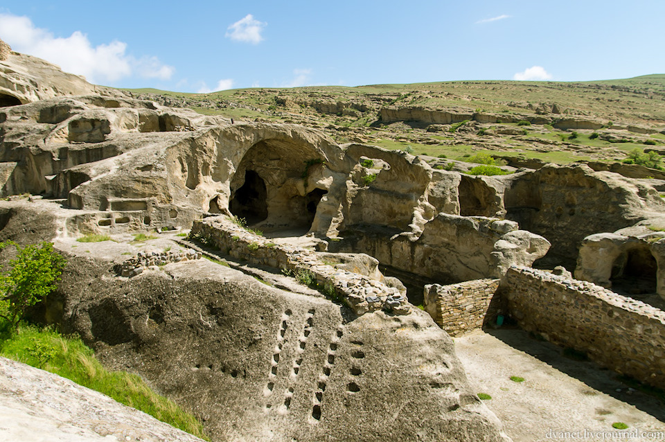 Пещерный город грузия фото