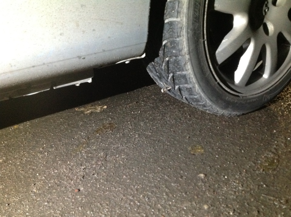 Пробил колесо — Peugeot 206 CC, 2 л., 2004 года | визит на сервис | DRIVE2