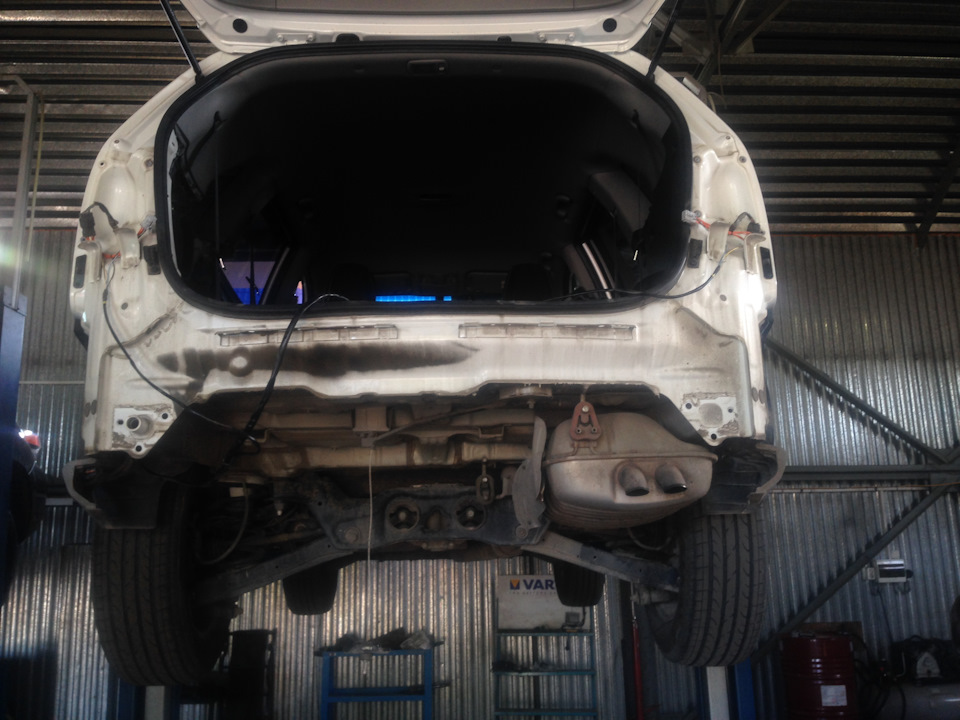 Установка фаркопа — KIA Sorento (2G), 3,5 л, 2012 года | своими руками ...