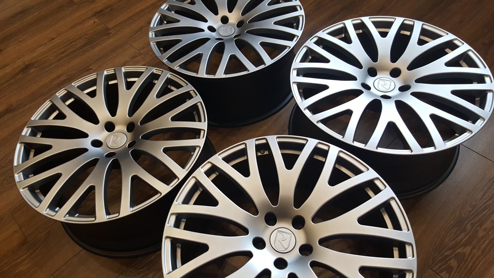 Кованые диски Rocksroad Empire 22x10 ET45 Titan Matte для Range Rover