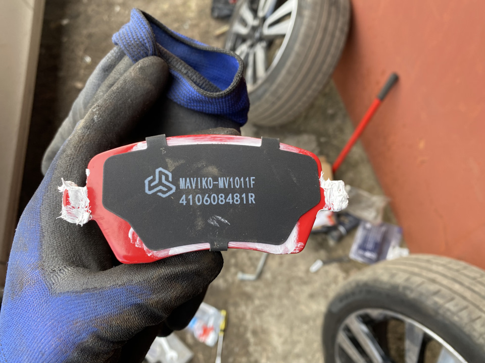 410608481R Комплект колодок переднего тормоза RENAULT | Запчасти на DRIVE2