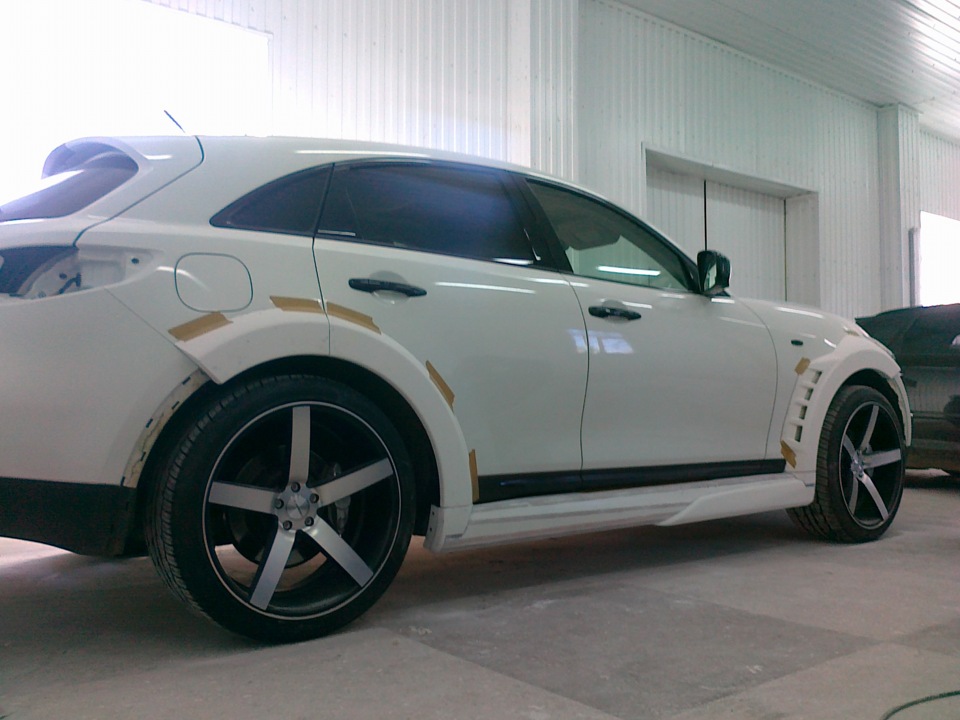 Infiniti fx35 White