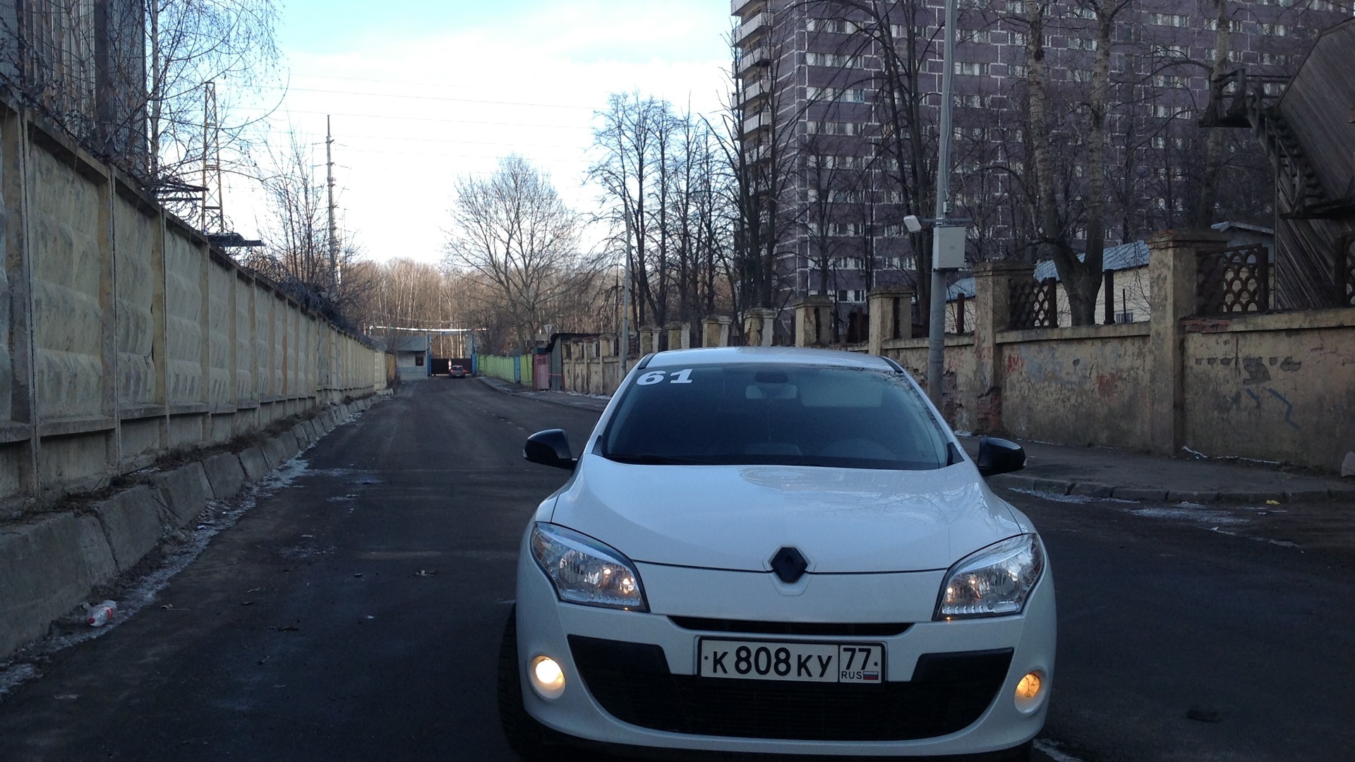 Renault Megane III 1.6 дизельный 2010 | Белый Beem черное стекло на DRIVE2