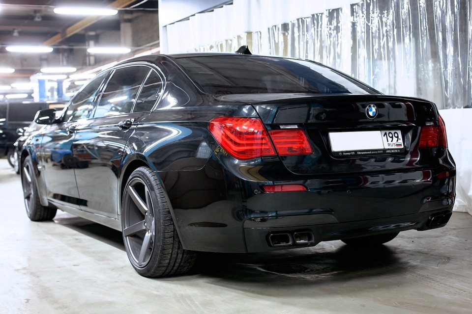 Бмв 750 f01. BMW f01 m Packet. БМВ 750 f10. BMW f01 черная. BMW 750 f01 m.
