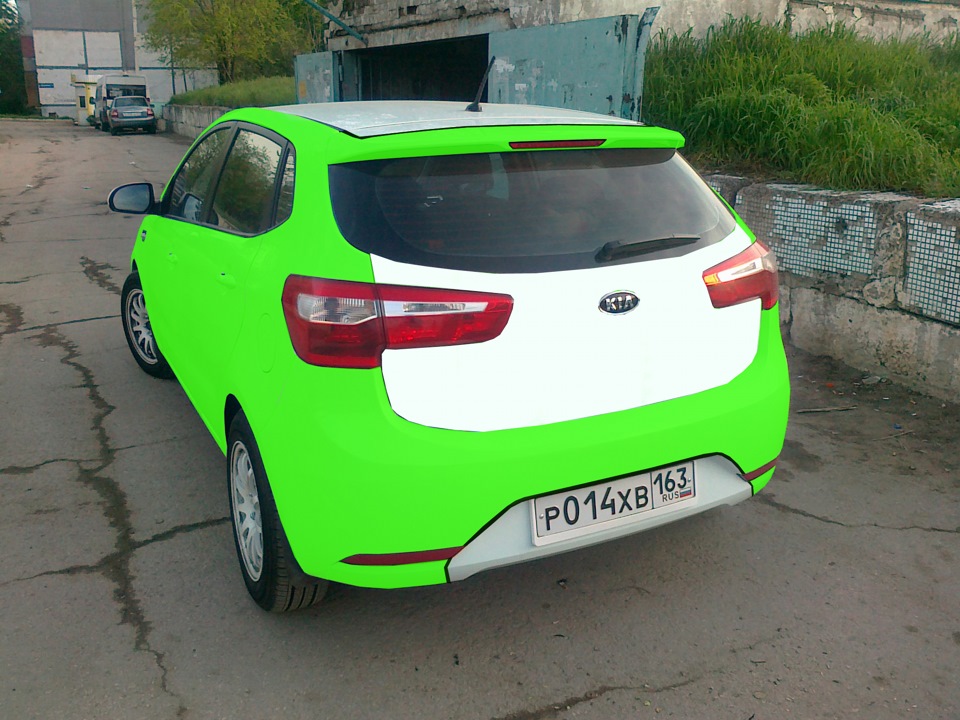 №35. А может стать чуть чуть зелёным? — KIA Rio 5-door (3G), 1,4 л ...