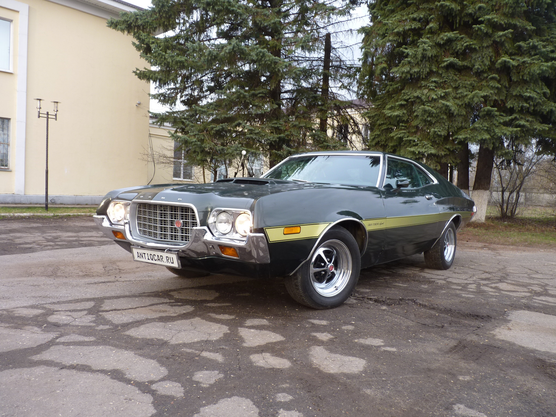 ford gran torino sport