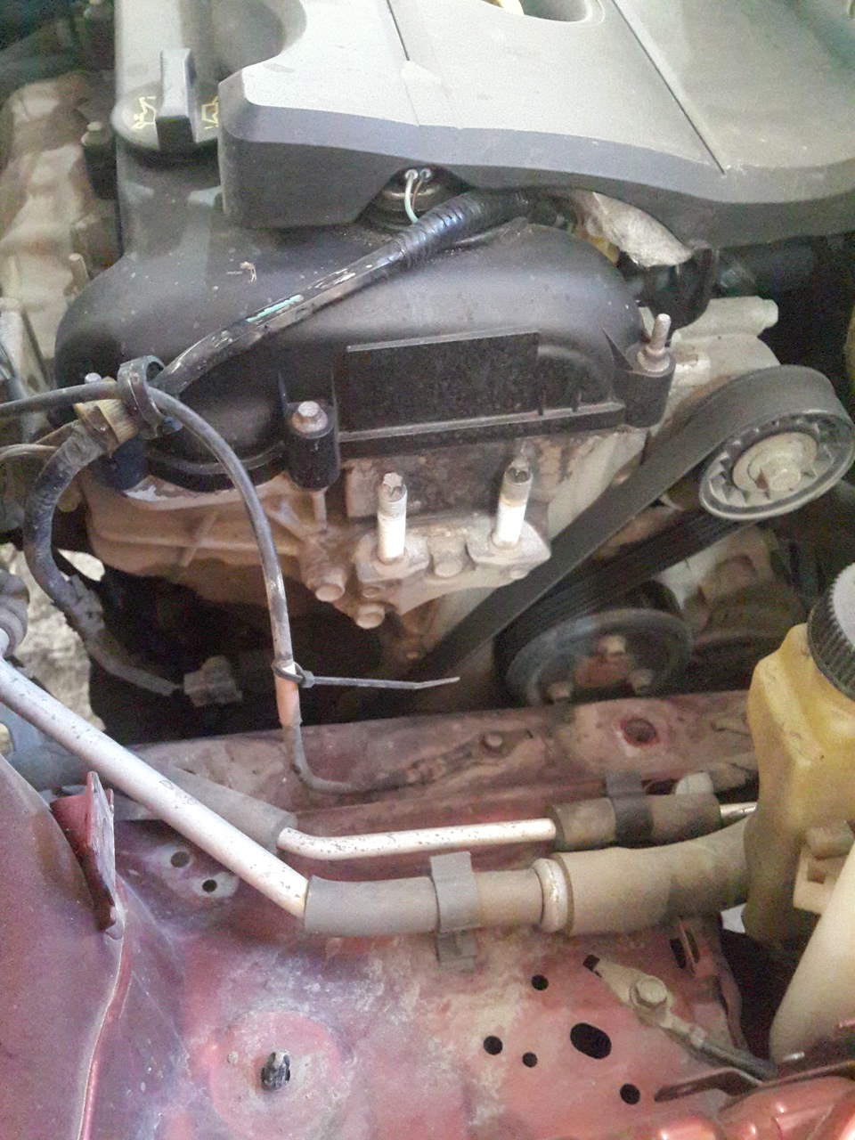 Замена подушки двигателя. — Mazda 3 (1G) BK, 2 л, 2008 года | визит на ...
