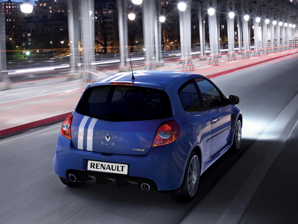 Renault Clio r s 200